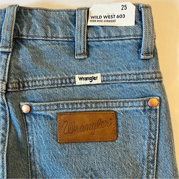 Wrangler 25 x 28 Jeans Wild West 603 High Rise Straight Earthwash Blue NWT